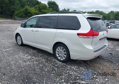2011 Toyota Sienna Limited V6 z USA, uszkodzony, nr VIN 5TDYK3DC1BS093503